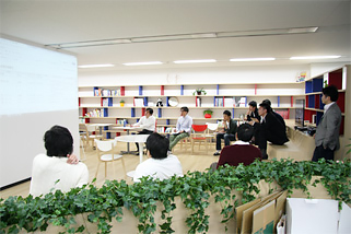 10:00 営業会議